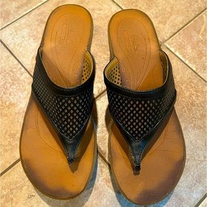 Clarks black wedges size 7 1/2